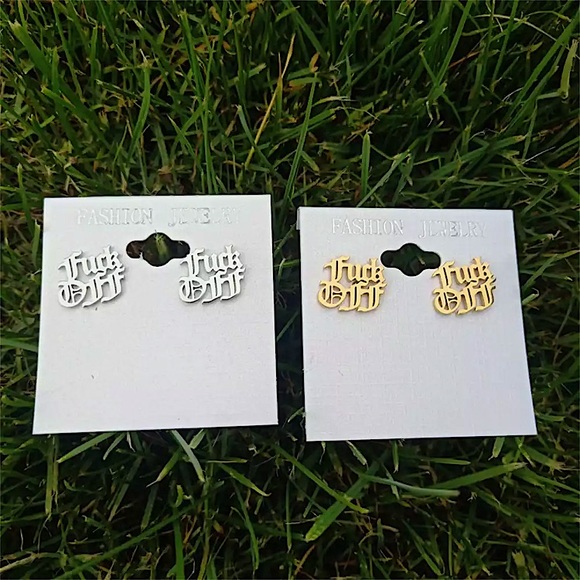 F Off gold stainless steel old english earrings - Picture 7 of 10